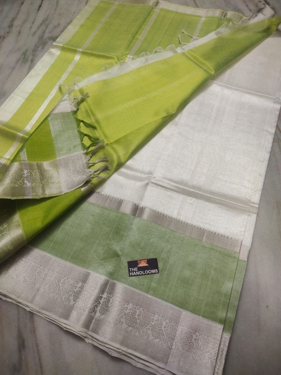 Golden Daffodils Bloom Silver Zari Mangalagiri Pure Handloom Cotton Saree